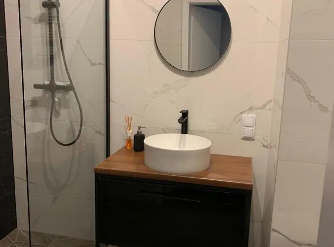 Apartament Warmia 58m2 - 2 Pokojowy Z Podziemnym Miejscem Postojowym *